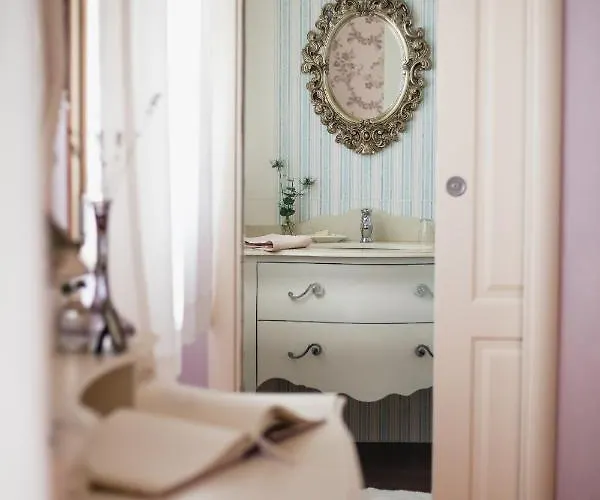 Oda ve Kahvaltı La Casa Vecchia *